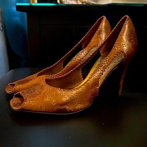 Peep toe heels - in great condition